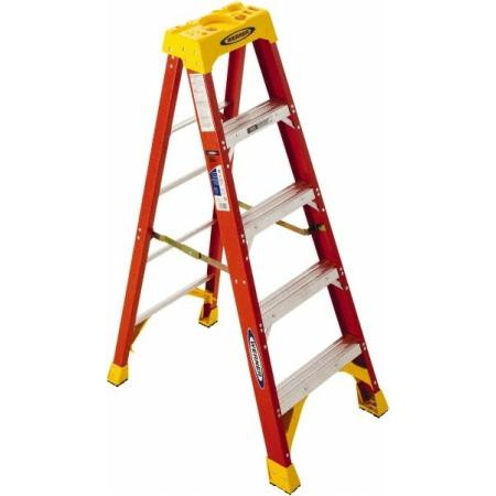 WERNER 6' Fiberglass Step Ladder. 300 lb capacity, extra heavy duty. Bright Orange. ANSI type 1A