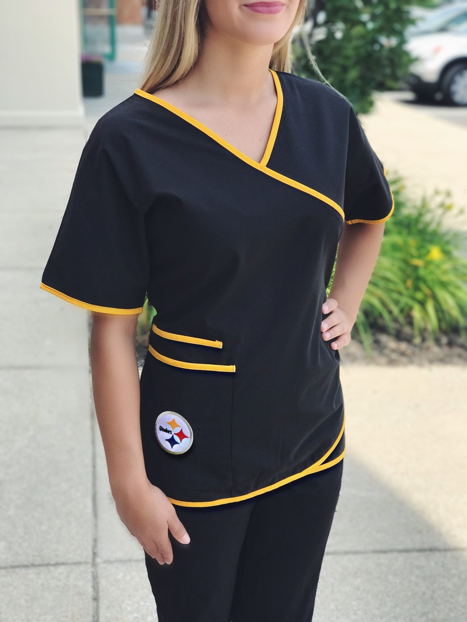 NFL Team Apparel Women's Pittsburgh Steelers Top Size Medium :  r/gym_apparel_for_women