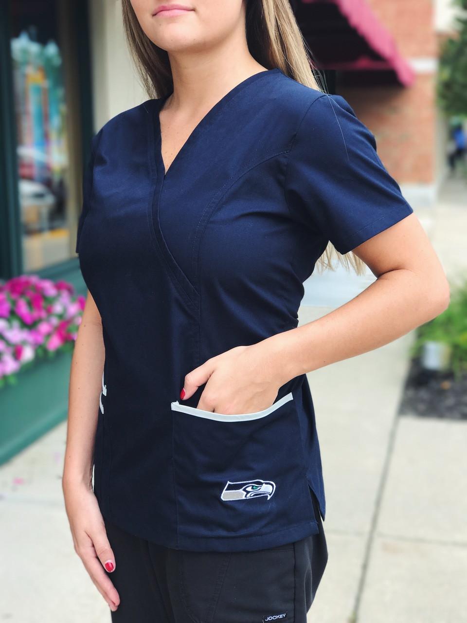 New York Yankees Womens MLB Solid Wrap Scrub Top With Pockets - Navy  Blue/White