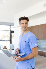 Best Scrubs for Men