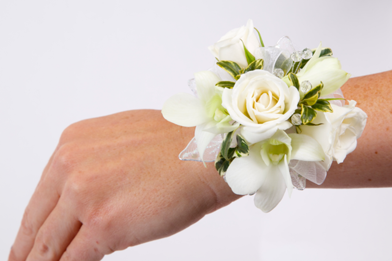 Corsage Bracelets Wrist Corsage Hand Wristlet Rose Flowers Corsages C