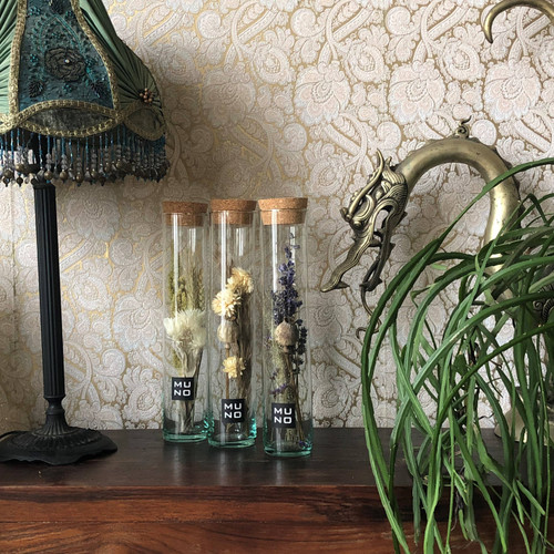 30 CM Tube with Dried Bouquet 30 CM Tube with Dried Bouquet