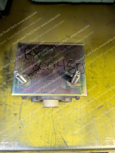 Bendix 800480 R-12DC Air Brake Relay Valve
