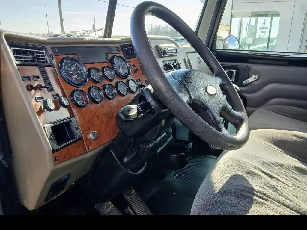 Used 2007 PETERBILT Dump Truck, Asphalt Distributor Truck - 340 For Sale