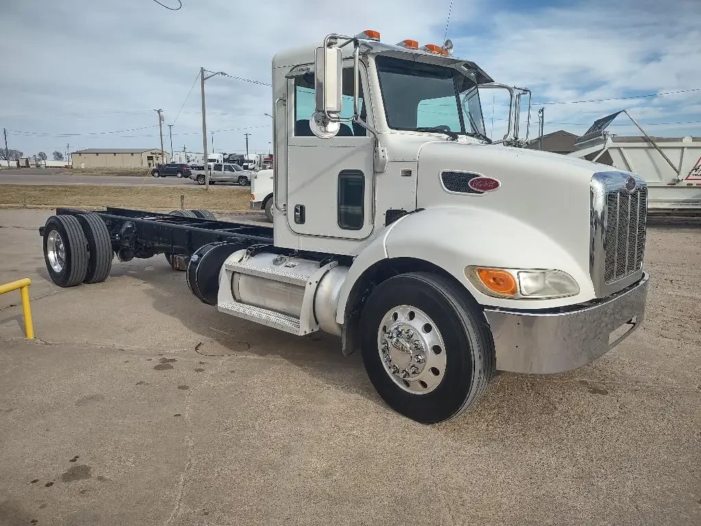 Used 2011 PETERBILT Cab Chassis, Dually - 337 For Sale