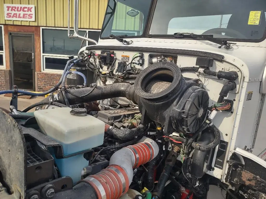 Used 2011 PETERBILT Cab Chassis, Dually - 337 For Sale