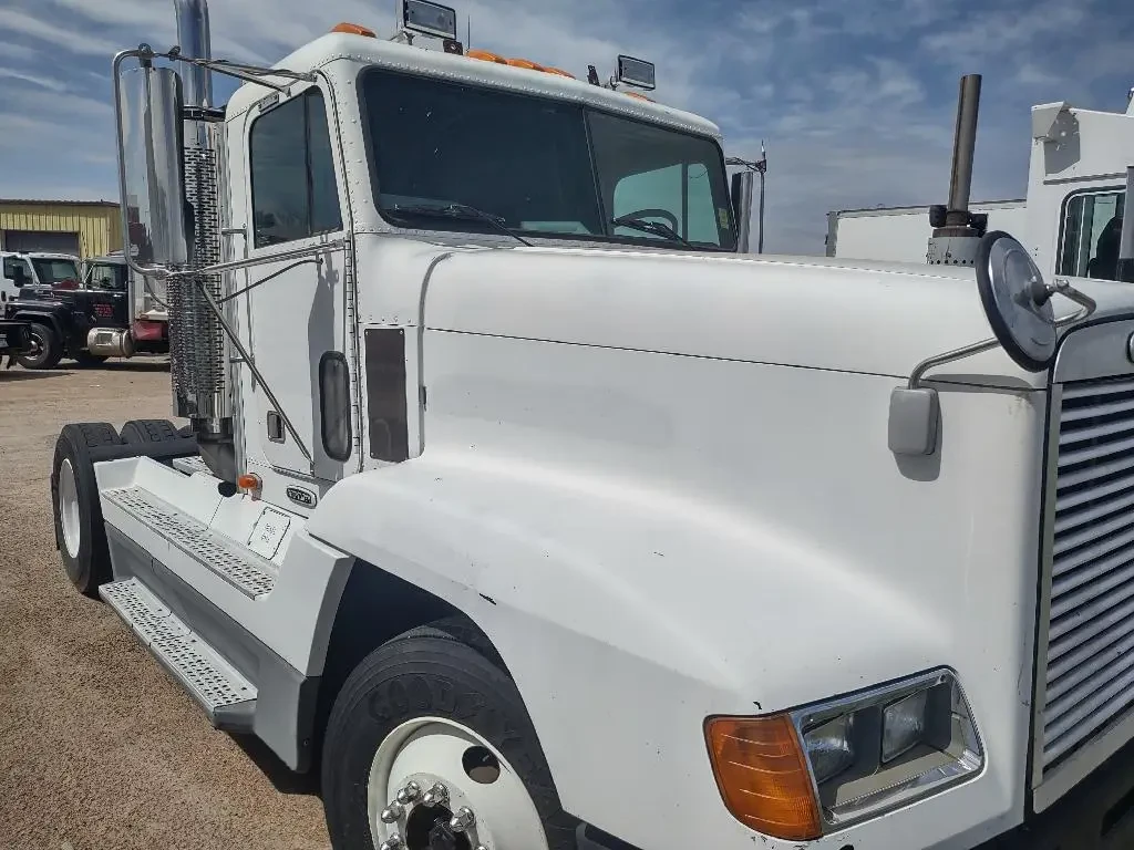 Used 1999 FREIGHTLINER Hauler - FLD For Sale