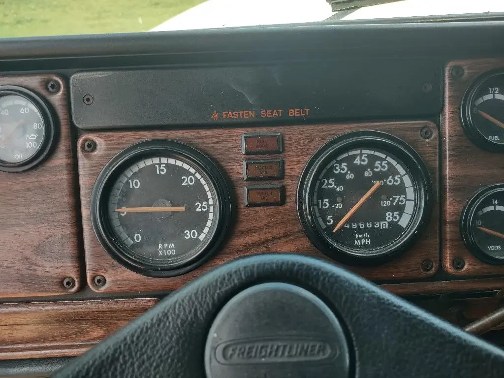 Used 1999 FREIGHTLINER Hauler - FLD For Sale
