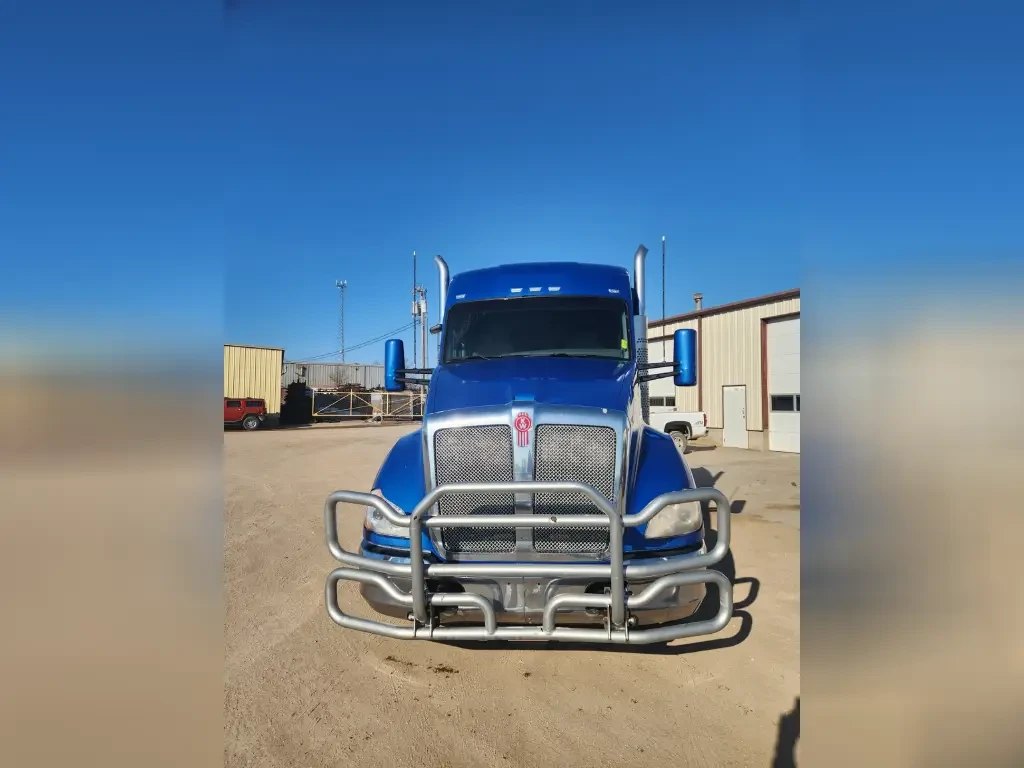 Used 2018 KENWORTH Conventional - Sleeper Truck, Tractor - T680 For Sale