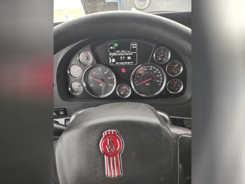 Used 2018 KENWORTH Conventional - Sleeper Truck, Tractor - T680 For Sale