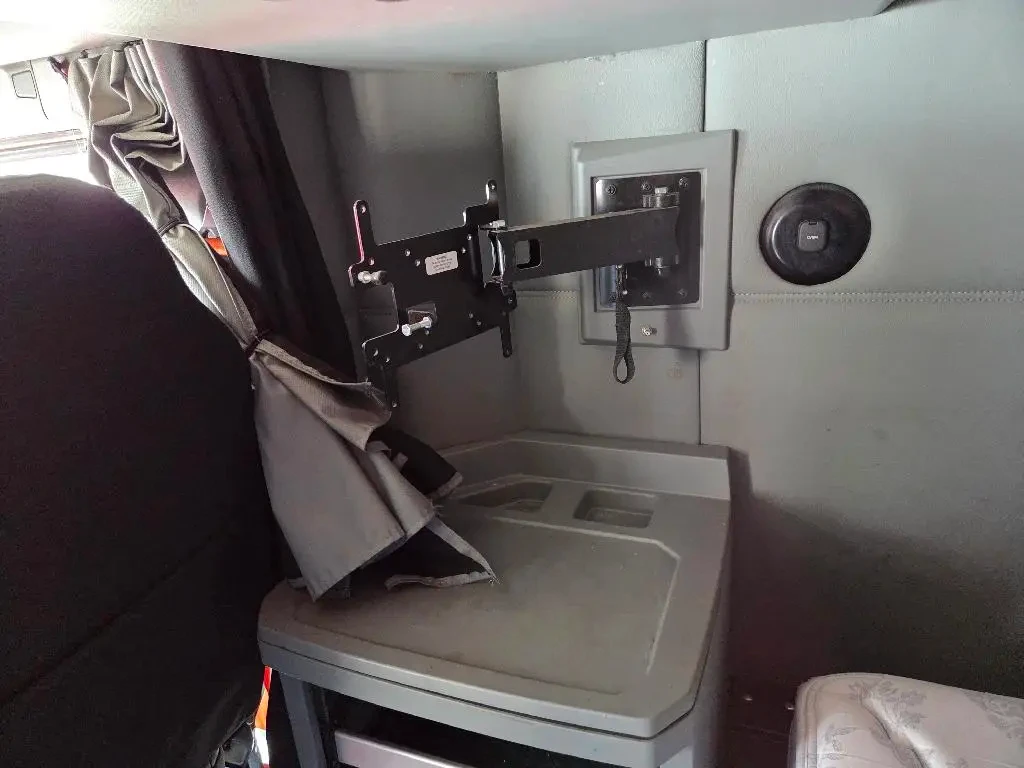 Used 2020 KENWORTH Conventional - Sleeper Truck, Tractor - T-680 For Sale