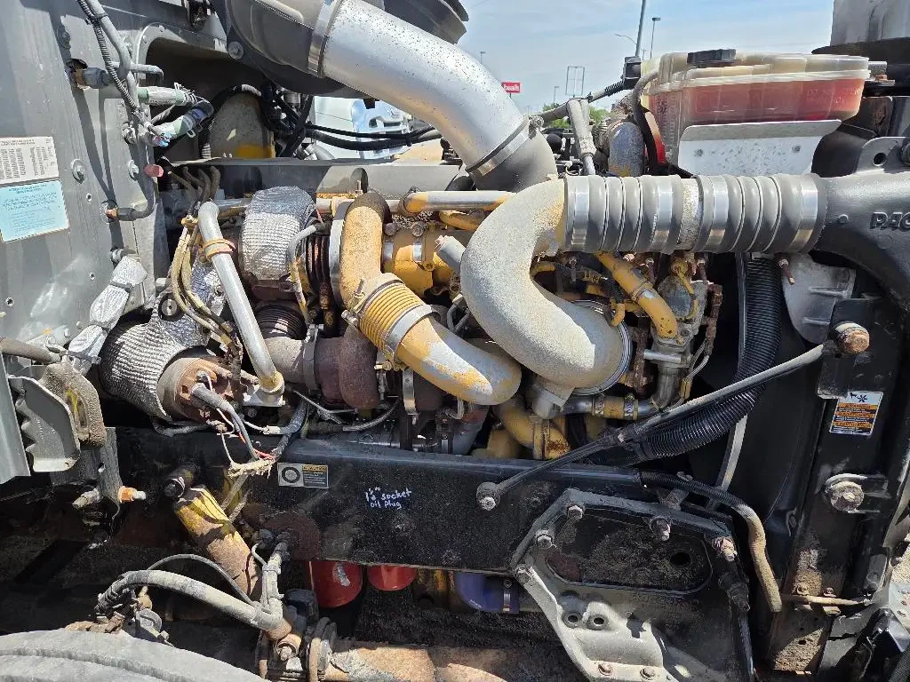 Used 2009 PETERBILT Conventional - Day Cab - 384 For Sale