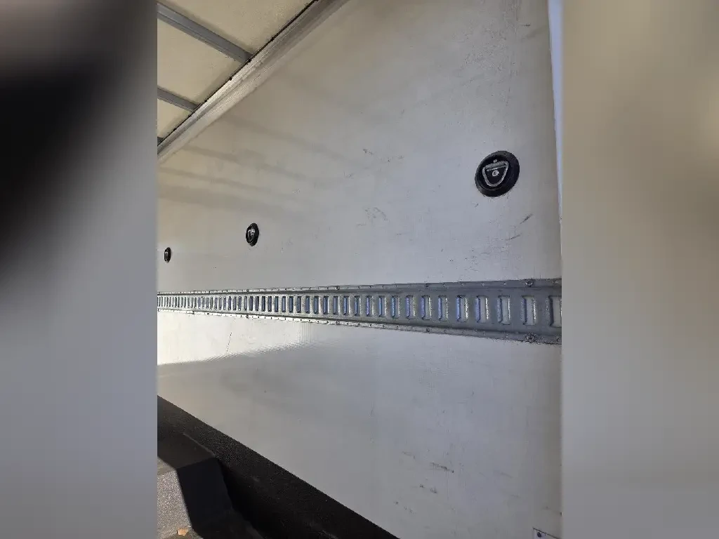 Used 2014 FORD Box Truck - Straight Truck - ECONOLINE For Sale