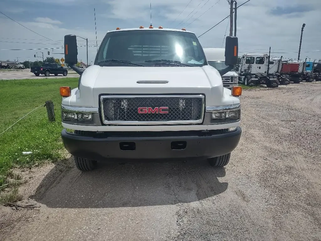Used 2009 GMC Flatbed Truck, Hauler, Dually - C5500 For Sale
