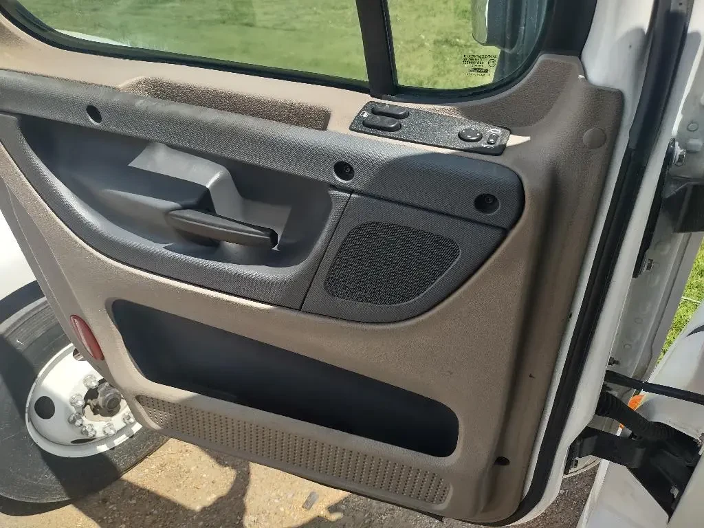 Used 2014 FREIGHTLINER Hauler - CASCADIA 125 For Sale