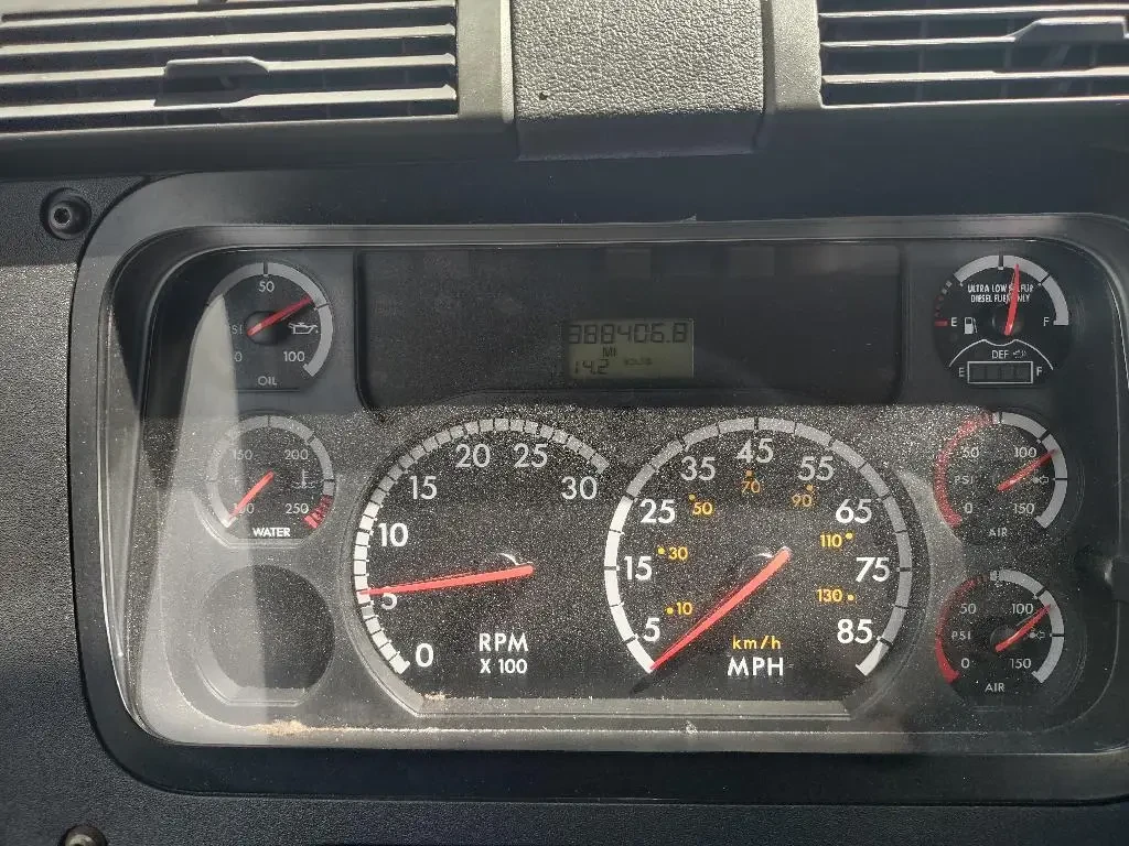 Used 2014 FREIGHTLINER Hauler - CASCADIA 125 For Sale
