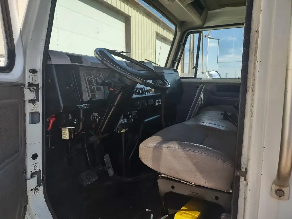 Used 1998 INTERNATIONAL Dump Truck - 4700 For Sale