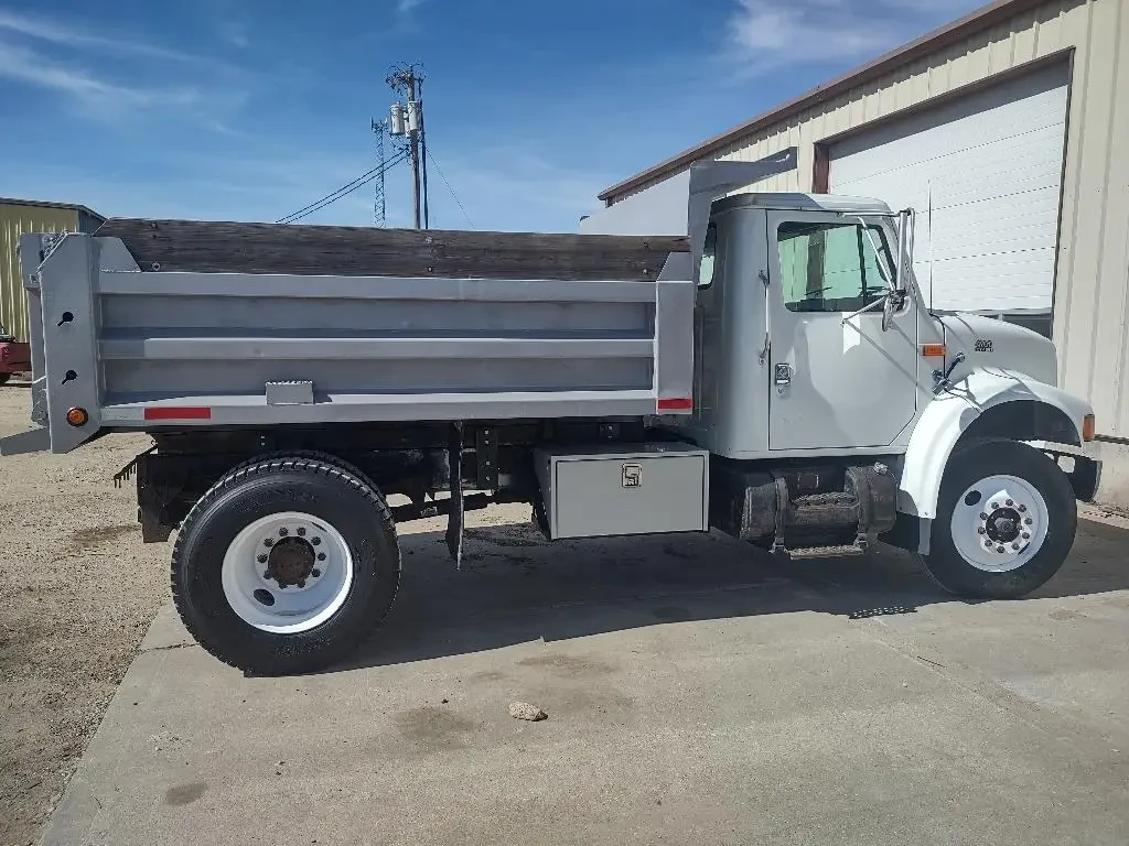Used 1998 INTERNATIONAL Dump Truck - 4700 For Sale