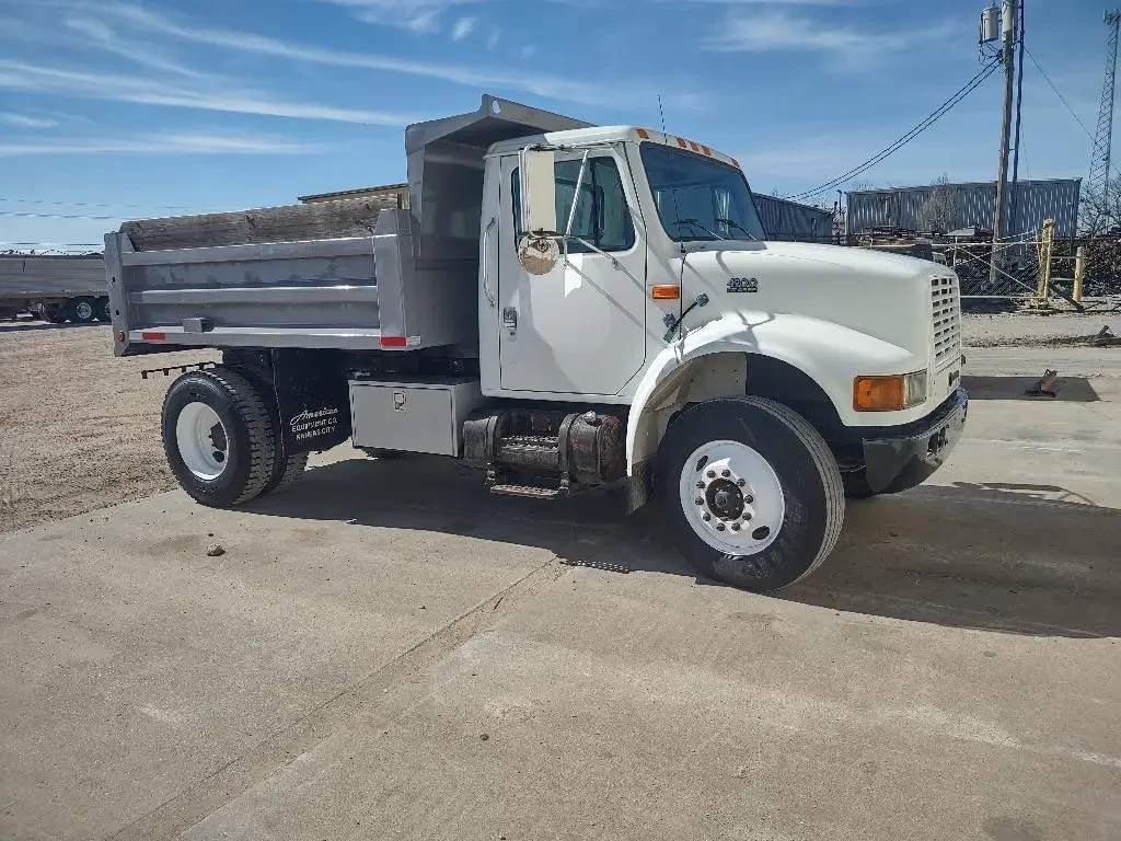 Used 1998 INTERNATIONAL Dump Truck - 4700 For Sale