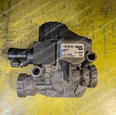 Bendix K079670 M-40QR Remanufactured ABS Modulator Valve 12V