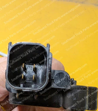 Redline Emissions 5EL043 Exhaust Gas Temperature Sensor for Cummins/PACCAR – Replaces 5461614