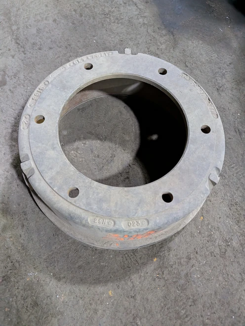 Used Gunite 3165 / Webb 63294 Brake Drums – 15" × 4"