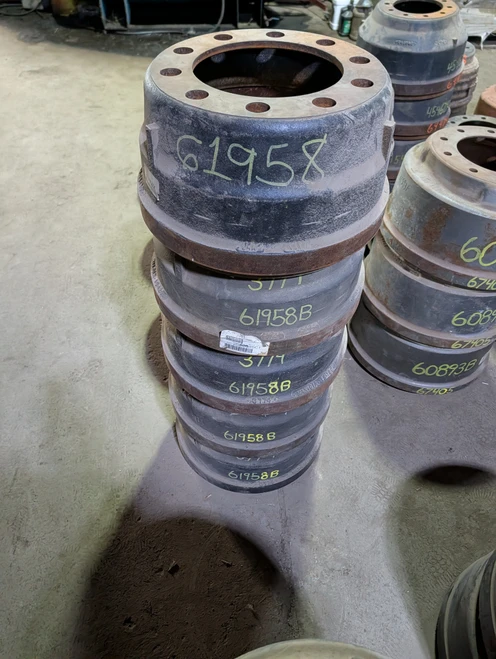 Used Webb 61958 Brake Drum – 15" x 6" Heavy-Duty Truck