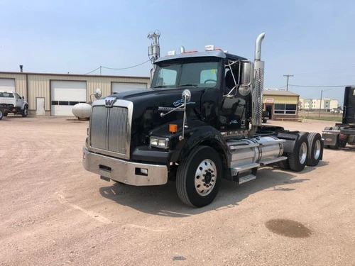 2015 Western Star Conventional - Day Cab