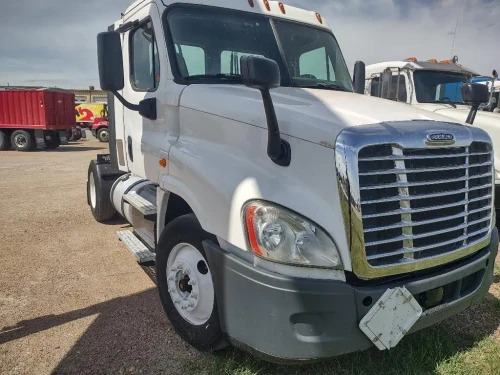 Used 2014 FREIGHTLINER Hauler - CASCADIA 125 For Sale