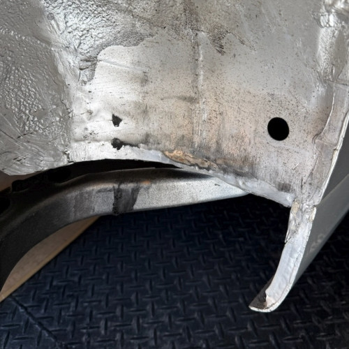 Rear tyre clearance