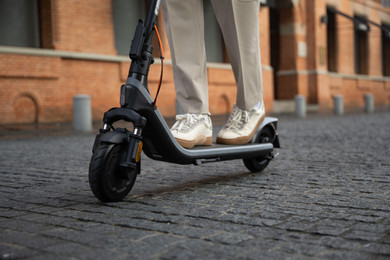 Ninebot by Segway Ninebot Monopattino Elettrico E2 Plus E II Powered by Segway