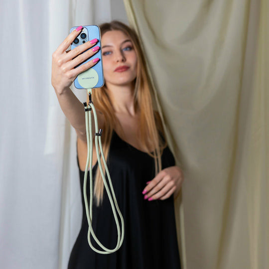 Case & Me Simply Lace - Laccio universale per smartphone con placchetta (1)