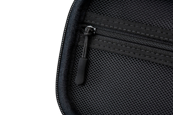 NACON PSOFPORTPOUCH custodia per console portatile Valigia da viaggio Sony Nero