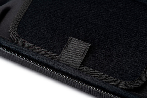 NACON PSOFPORTPOUCH custodia per console portatile Valigia da viaggio Sony Nero