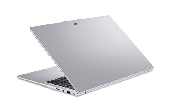 Acer Aspire Lite AL15-46P-R49F AMD Ryzen™ 3 5400U Computer portatile 39,6 cm (15.6") Full HD 8 GB DDR4-SDRAM 256 GB SSD Wi-Fi 6 (802.11ax) Windows 11 Home Italiano Argento