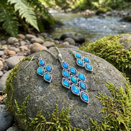 Tide Jewellery Blue articulated diamond set