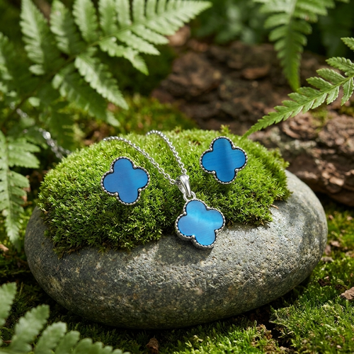 Paua Shell Blue quatrefoil earrings and necklace set