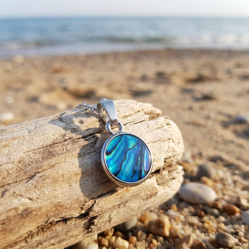Paua Shell Blue round necklace