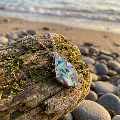 Paua Shell Classic necklace