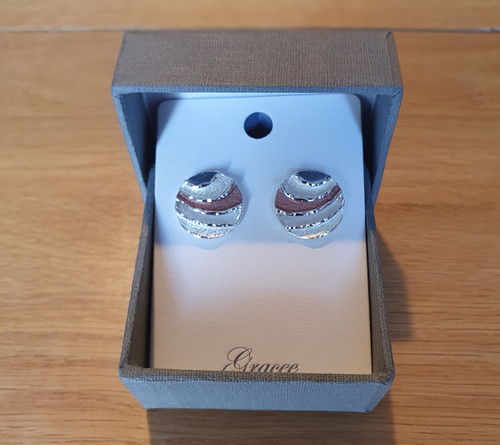 Round Waves Earrings with Gift box