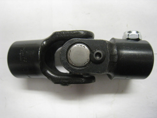 U-Joint 3/4-20 x 3/4 Smooth, steering universal joint, single joint, 3/4" smooth bore to 3/4" 20 spline female. Adaptes the steering shaft to the steering box.