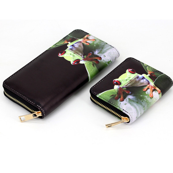 Large and small zippered wallets with picture of tree frog