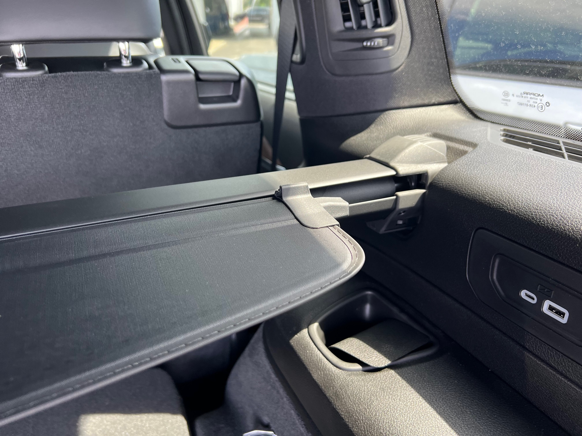 Mopar Cargo Area Security Cover for 20212023 3Row Grand Cherokee L