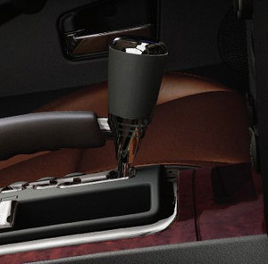 Mopar Chrome Shift Knob for 2008-2010 Grand Cherokee WK