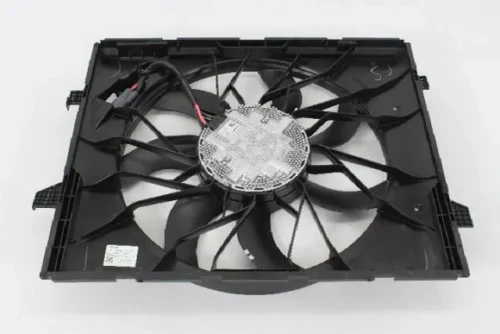2011-2013 Jeep Grand Cherokee WK2 radiator cooling fan - front view of fan assembly