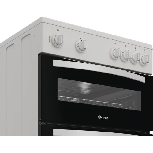 Indesit IDE6VMW A Electric Ceramic White - Side shot