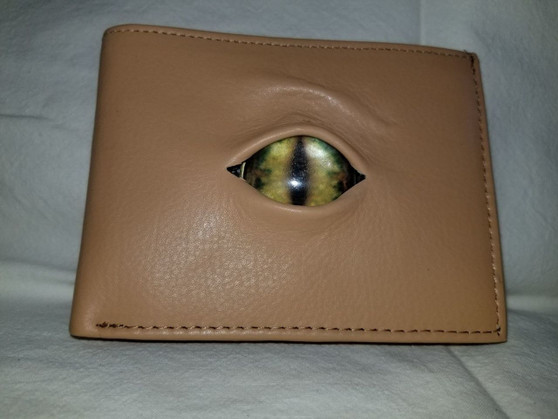 Eye Wallet 1