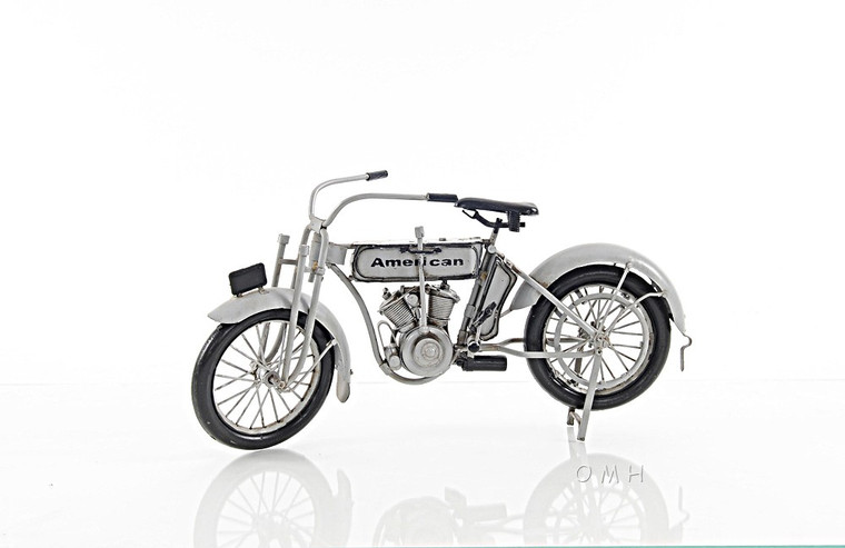 Homeroots C1911 Harley-Davidson V-Twin Motorcycle Model Sculpture 401130