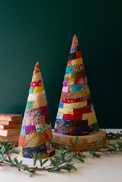 Set Of Two Large Kantha Christmas Topiaries (Pack Of 2) NRV2373 By Kalalou