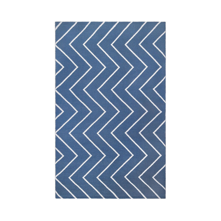 Homeroots 3' X 5' Navy Blue Waves Stain Resistant Indoor Outdoor Area Rug 487040